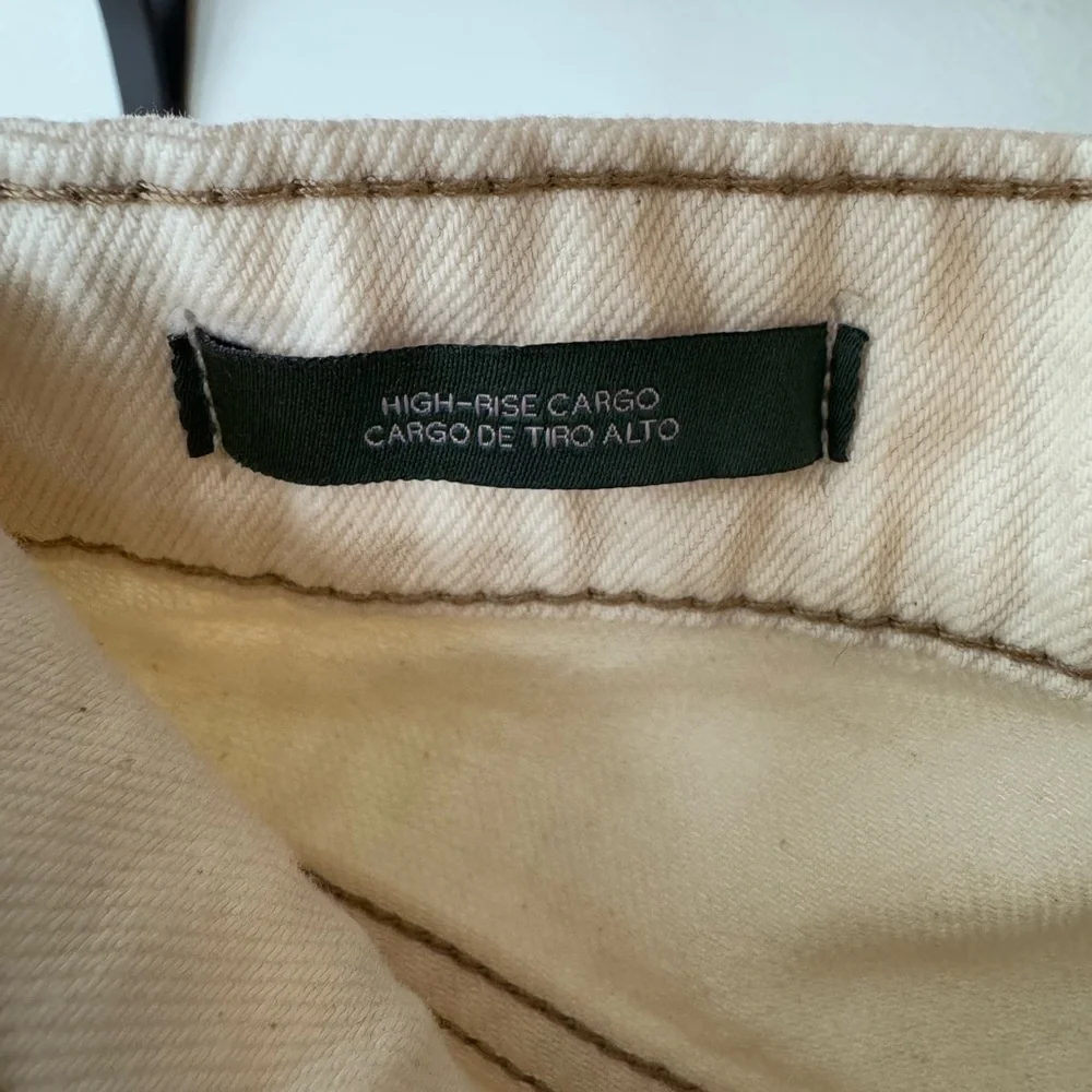 Wild Fable Ecru Ivory Cream High Rise Cargo Pants Wide Leg Denim Jeans Sz 00